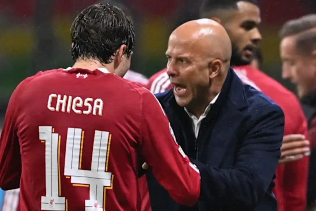 Berita Liverpool: Arne Slot Tegaskan Tidak Akan Ubah Gaya Menyerang Meski Terpuruk liverpool chiesa