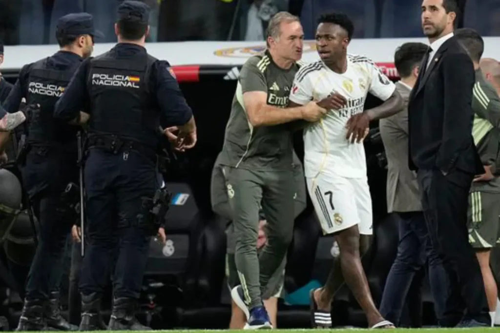 Vinicius Jr. Minta Maaf: Pengakuan Tulus Usai El Clasico Panas Real Madrid vs Barcelona vinicius marah
